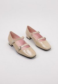 Sandra Fontán EUSASA - Babies - beige