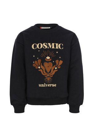 Zwarte sweatshirt met een grafisch ontwerp met de woorden "COSMIC" en "universum" in beige en contrasterende oranje bloemenpatronen.