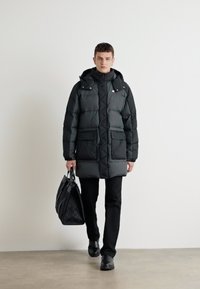 Tommy Jeans TWO TONE - Manteau en duvet - black