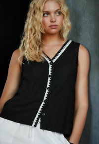 Next REGULAR FIT - Bluse - black