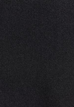 Tissu noir avec une texture fine et tissée serrée, présentant des lignes diagonales subtiles et une finition mate.