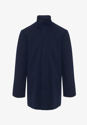 Granatowy wełniany płaszcz z wysokim kołnierzem, szerokimi rękawami i bez widocznych zapięć. Charakteryzuje się czystym, minimalistycznym stylem oraz kieszeniami po bokach.