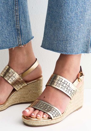 New Look, LASER CUT JUTE WEDGE - Espadrilles - gold-coloured
