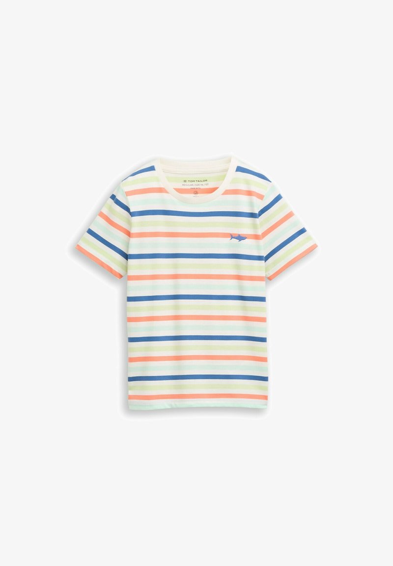 Gestreiftes T-Shirt in hellen Farben mit horizontalen Streifen in Blau, Pink, Grün und Weiß; mit einem kleinen blauen Haifisch-Logo auf der Brust.