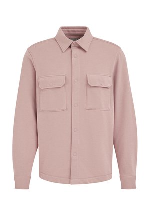 Ružičasta košulja na kopčanje od mekanog tkanja s dva džepa na prsima, ovratnikom i dugim rukavima s manžetama na kopčanje.