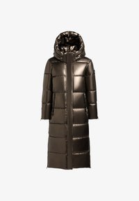 Unselected, cane brown