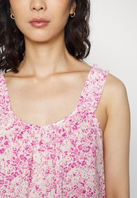 GAP SMOCK STRAP - Blusa - purple floral