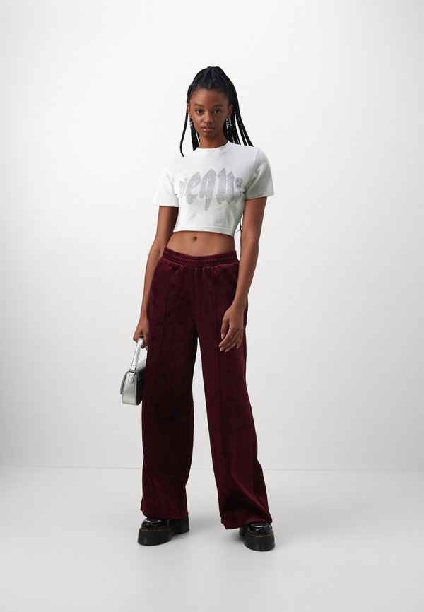 RHINESTONE MYTHIC LOGO - Print T-shirt2