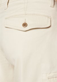GAP CARGO - Rövidnadrágok - chino