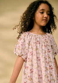 Next REGULAR FIT PUFF SLEEVE - Dienas kleita - lilac purple floral