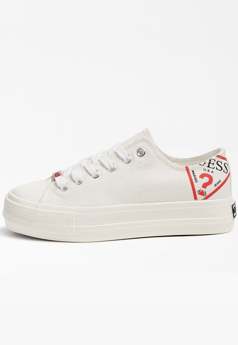 Guess NIKOLA LOGODREIECK - Sneakers basse - weiß