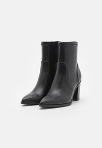 Call it Spring JOHANNAH B.E.D FOAM - Støvletter - black