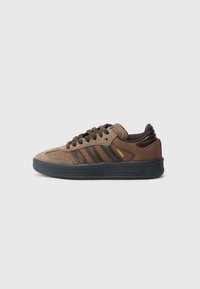 SAMBA UNISEX - Matalavartiset tennarit - earth strata/dark brown/core black