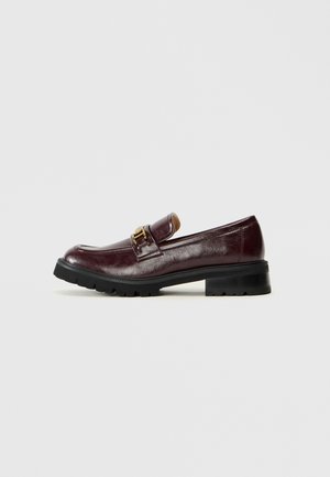 Loafers - burgundy