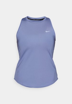 Lila Sporttanktop mit runder Ausschnittform und ärmellosem Design. Mit einem kleinen weißen Nike-Logo auf der linken Brust. Geschmeidige Textur.