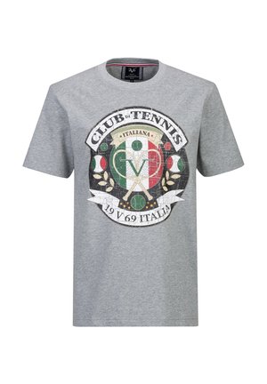 Graues T-Shirt mit kurzen Ärmeln und einem vintage Club Tennis Italiana Logo mit gekreuzten Schlägern, Tennisbällen und den Farben der italienischen Flagge.