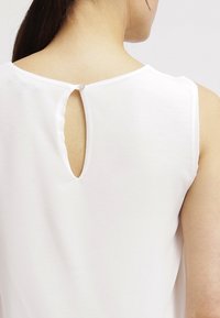 More & More Blusa - off-white
