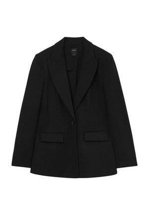Schwarze Blazer mit maßgeschneiderter Passform, scharfen Revers und zwei aufgesetzten vorderen Taschen. Hergestellt aus glattem Stoff mit strukturierten Nähten und einem Einzelknopfverschluss.
