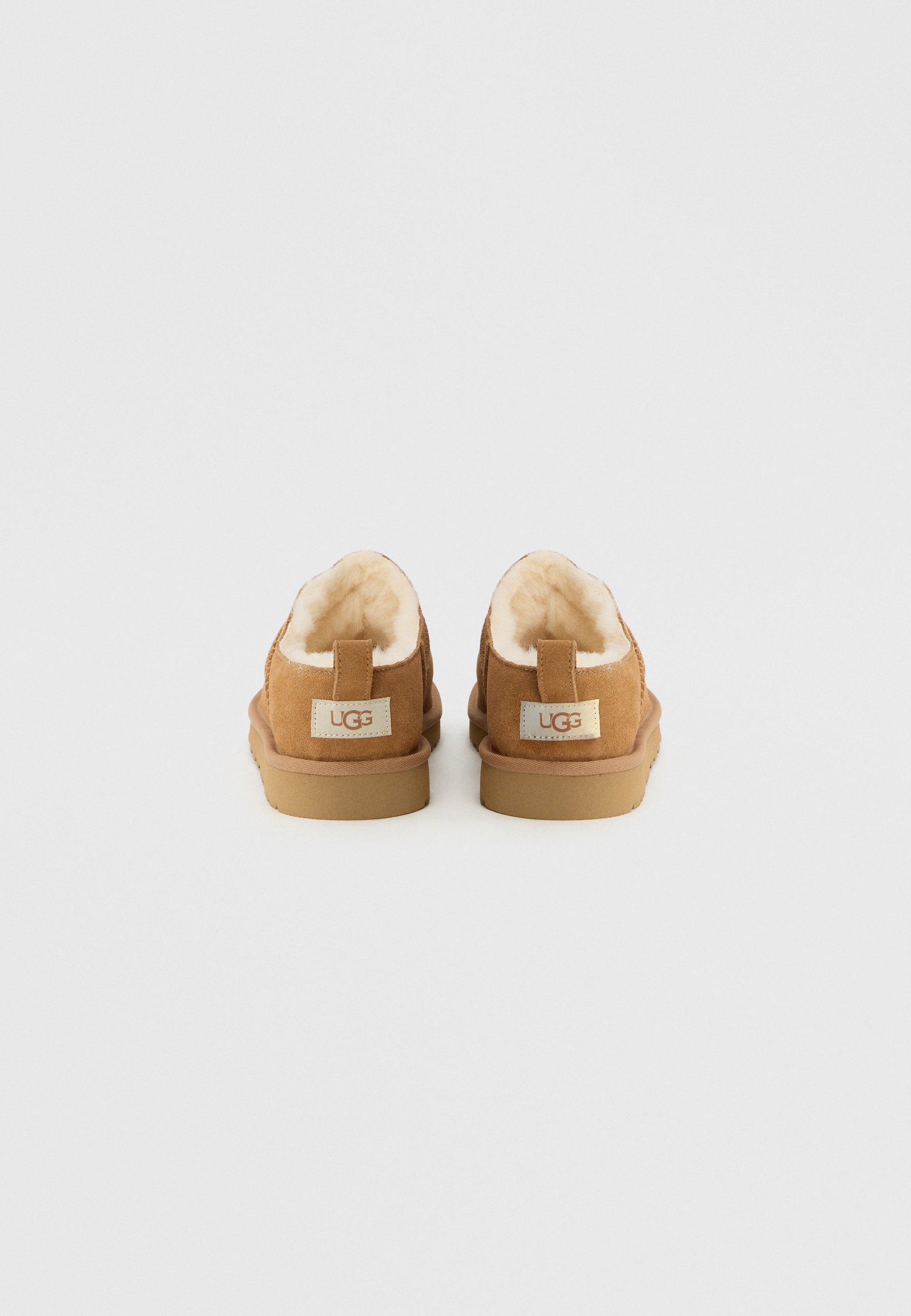 UGG CLASSIC MICRO - Papuci de casă - chestnut/coniac - Zalando.ro
