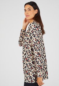Damart Tuniek - beige animalier