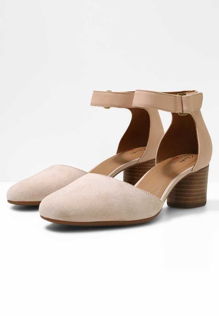 clarks un cosmo strap