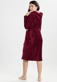 Vossen PALERMO UNISEX - Badekåpe - burgundy