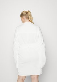Glamorous Curve WRAP TIE WAIST DETAIL - Casaco de malha - off white