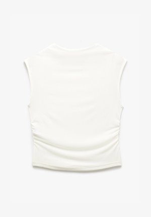 Witte mouwloze top met subtiele zijplooien en een ronde halslijn, plat liggend op een witte achtergrond.