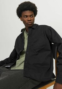 Jack & Jones Leichte Jacke - black