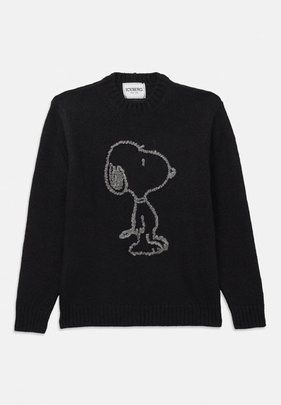 Pull noir avec un design brodé gris représentant le profil d'un chien. Poignets et ourlet côtelés, fabriqué à partir d'un matériau doux et texturé.