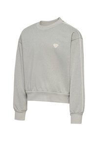 Lys grå sweatshirt med en glimtende tekstur, rund halsudskæring, ribbede mansjetter og kant, med et lille beige logo på brystet.