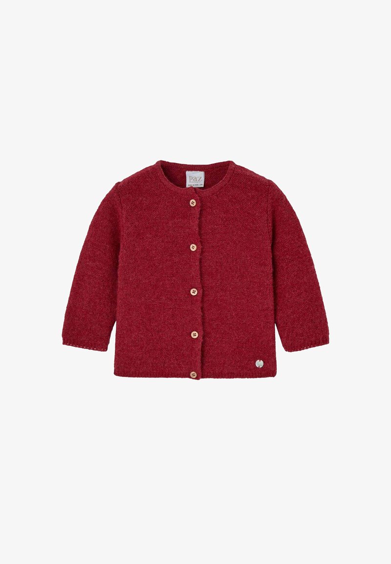 Cardigan en tricot rouge avec des manches longues, un col rond, une fermeture à boutons sur le devant et des boutons en bois. Présente un petit logo sur l'ourlet.