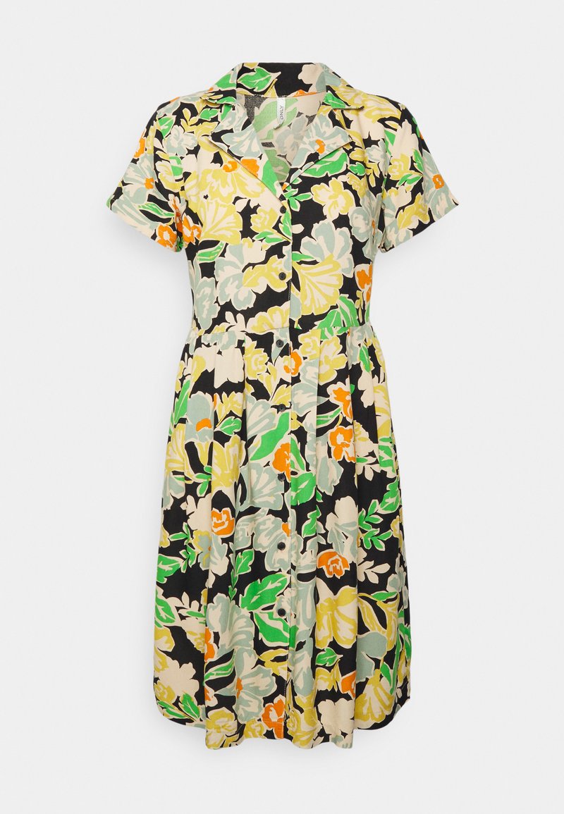 Vestido floral com mangas curtas, base preta, padrão floral vibrante em verde, amarelo, laranja e cinza. Frente abotoada e cintura ajustada.