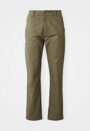 Tartós pamut anyagból készült khaki cargo nadrág, oldal zsebekkel, egyenes lábakkal és cipzáras, gombos záródással.