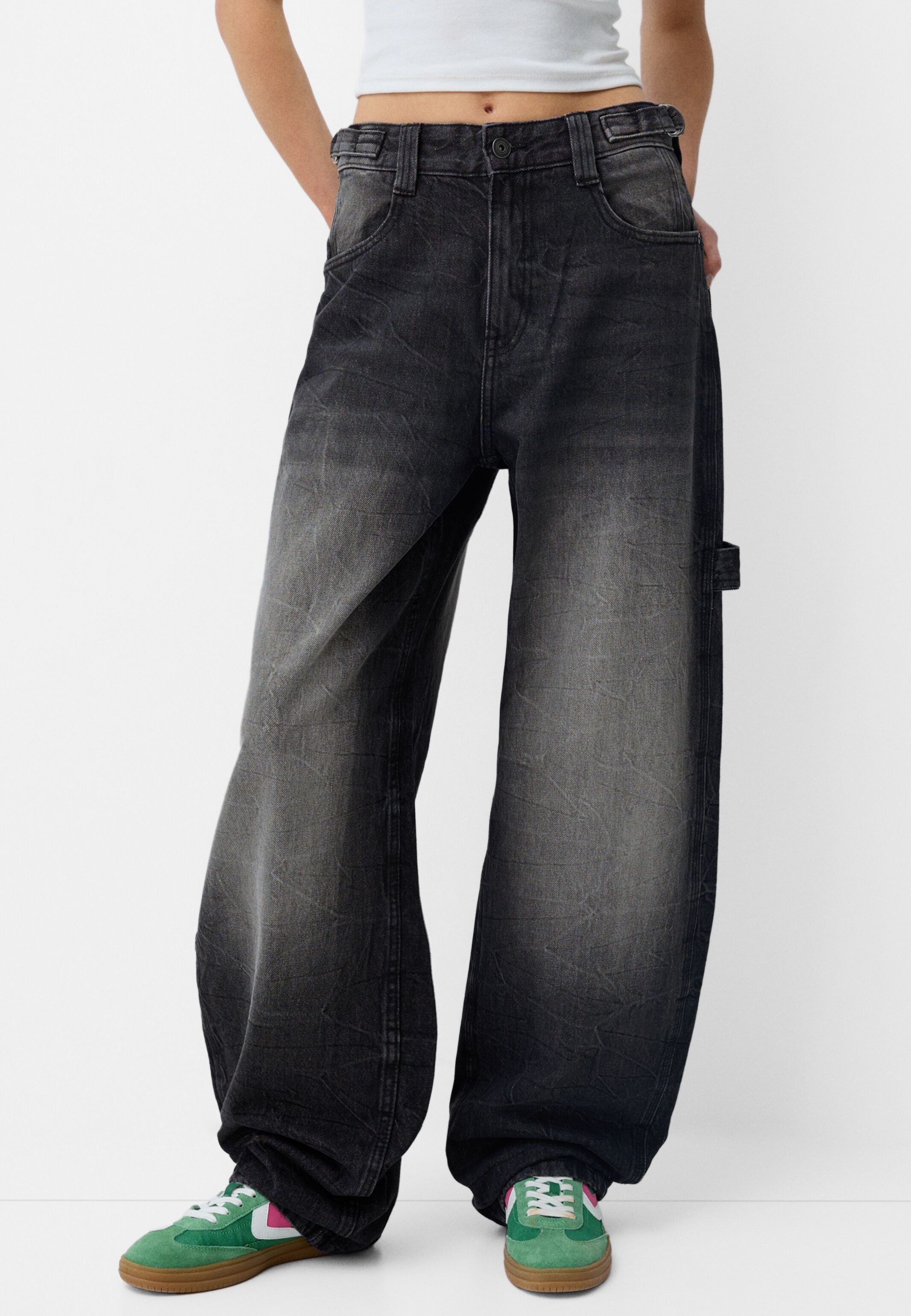 Bershka WIDE BALLOON CARPENTER - Wide Leg - black/black