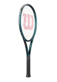 Tennisracket met een teal kleurige frame, zwarte grip en een rood "Wilson" logo. De snaren zijn wit met een rasterpatroon. Over het algemeen een gladde afwerking.