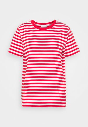T-shirt à manches courtes rayé horizontalement rouge et blanc, col rond et petit logo "ck" sur la poitrine.