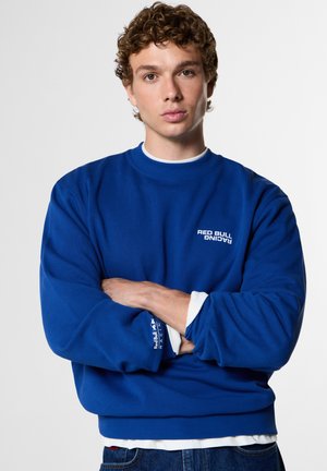 Red Bull Racing x Pepe Jeans, REFLECT LOGO CREW - Суитшърт - electric blue