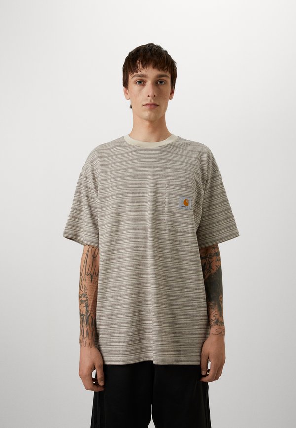 GELLAR POCKET - Print T-shirt - wax2