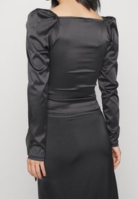 Gina Tricot Petite Blouse - black