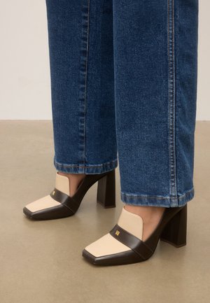 Kazar, ZELIA - Escarpins à talons hauts - brown