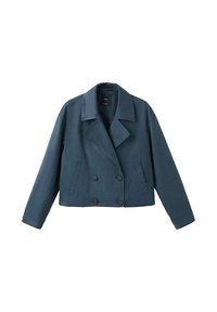 Chaqueta corta azul marino hecha de tela ligera con diseño cruzado, solapa con muesca y dos bolsillos frontales.