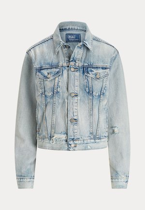 Giacca in denim azzurro chiaro con design aderente, maniche lunghe, chiusura con bottoni, due tasche sul petto e orlo inferiore consumato.