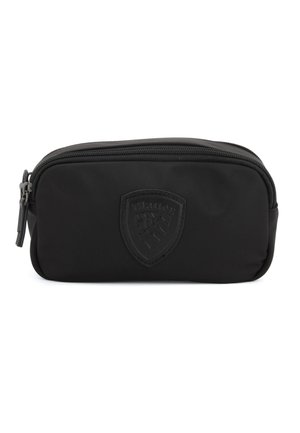 Bustina rettangolare nera con zip e stemma a scudo in rilievo sulla parte anteriore, con doppio cursore della zip nella parte superiore.