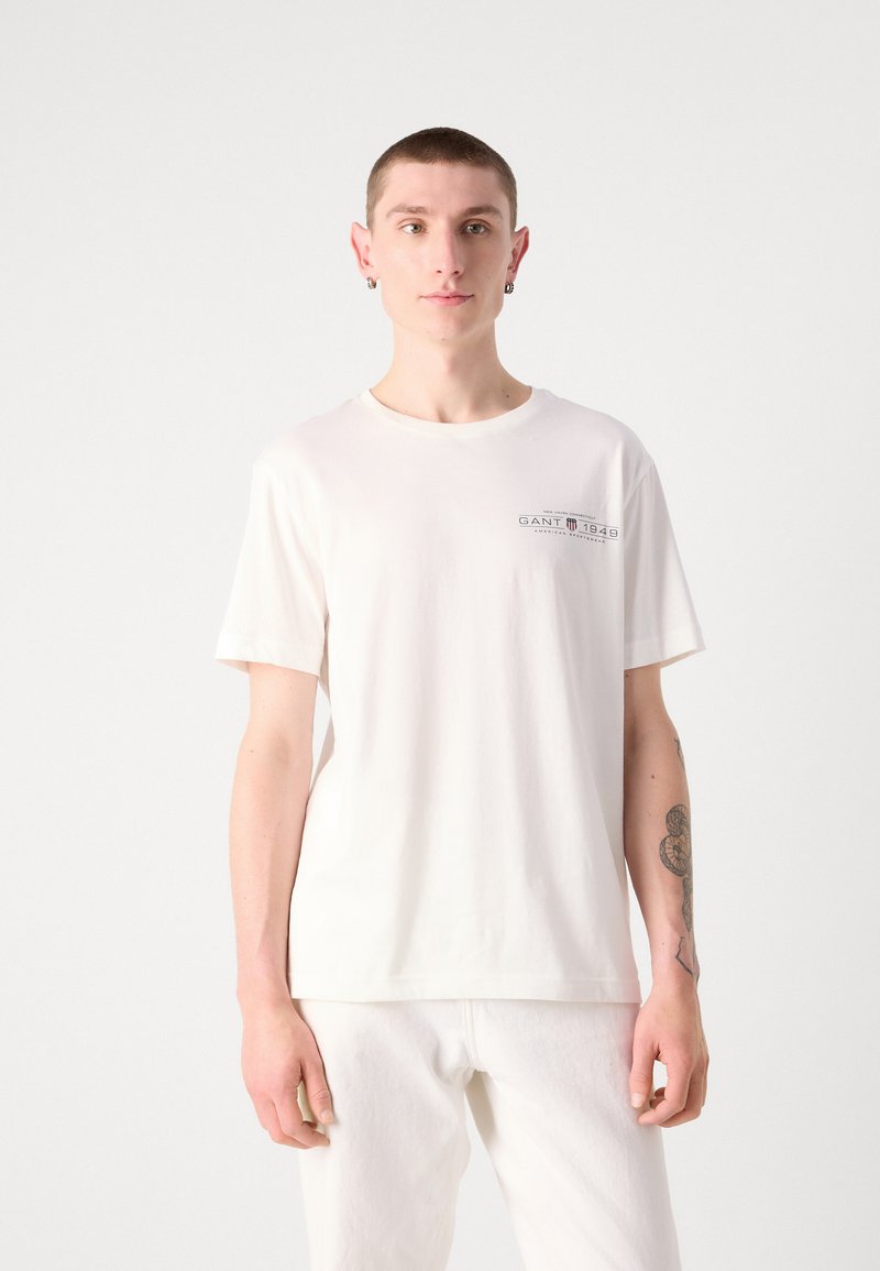 GANT PRINTED GRAPHIC - Triko s potiskem - eggshell