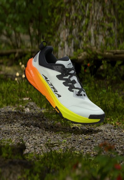 Altra EXPERIENCE WILD 3+