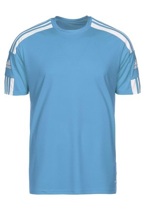 Jasnoniebieska sportowa koszulka Adidas z białymi paskami na ramionach i rękawach oraz logo Adidas na obu rękawach.