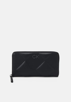 Calvin Klein LOCK QUILT WALLET - Geldbörse - black