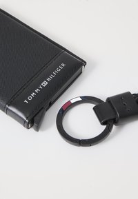 Tommy Hilfiger SET - Portafoglio - black