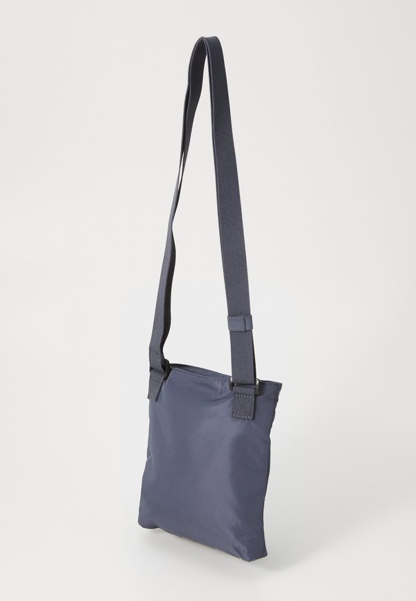 SPORT ESSENTIALS FLATPACK - Cross body bag2